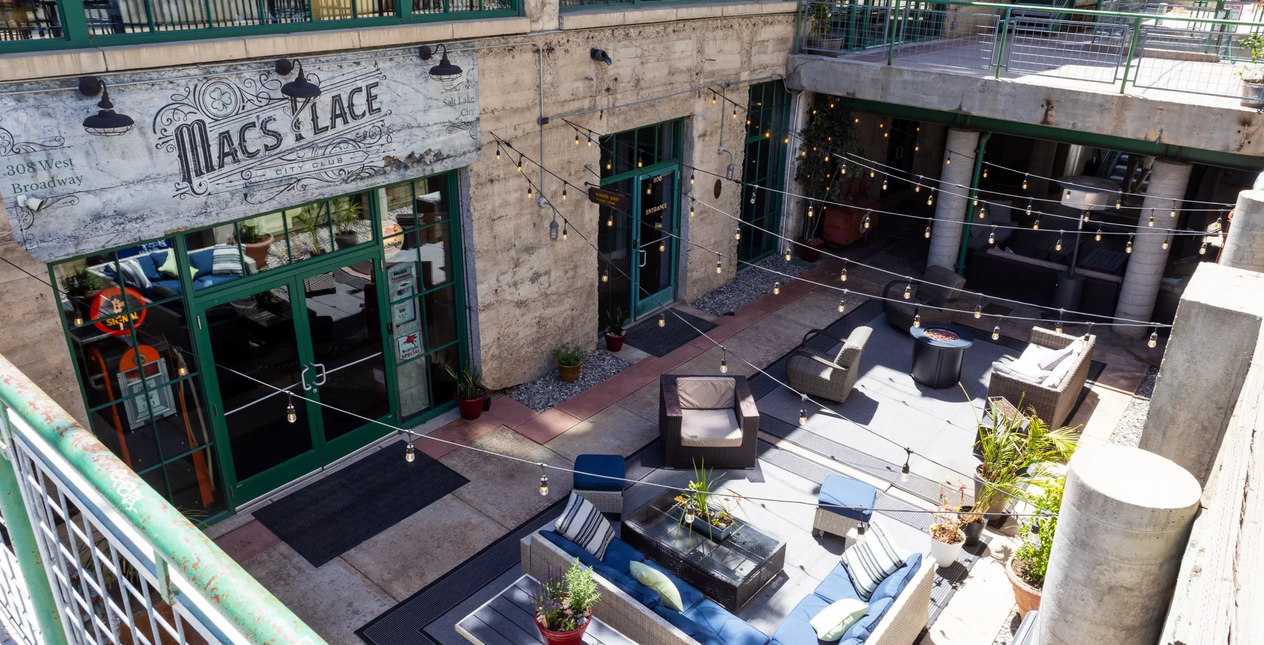 Mac’s Place